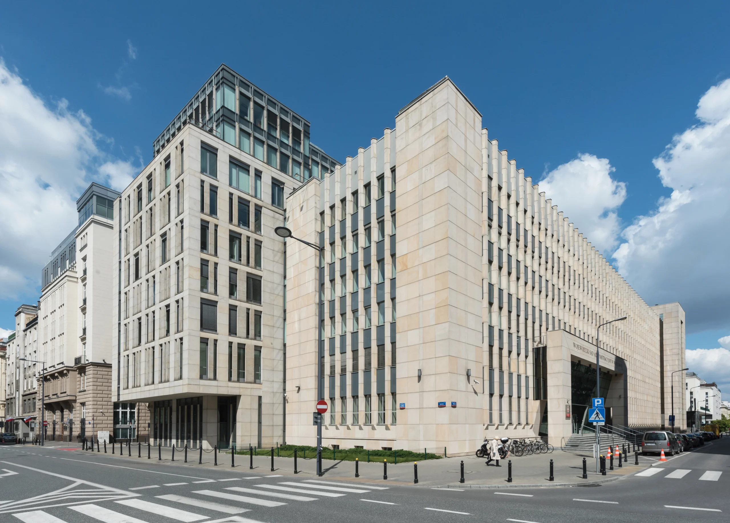 Budynek Naczelnego Sądu Administracyjnego - prawo administracyjne